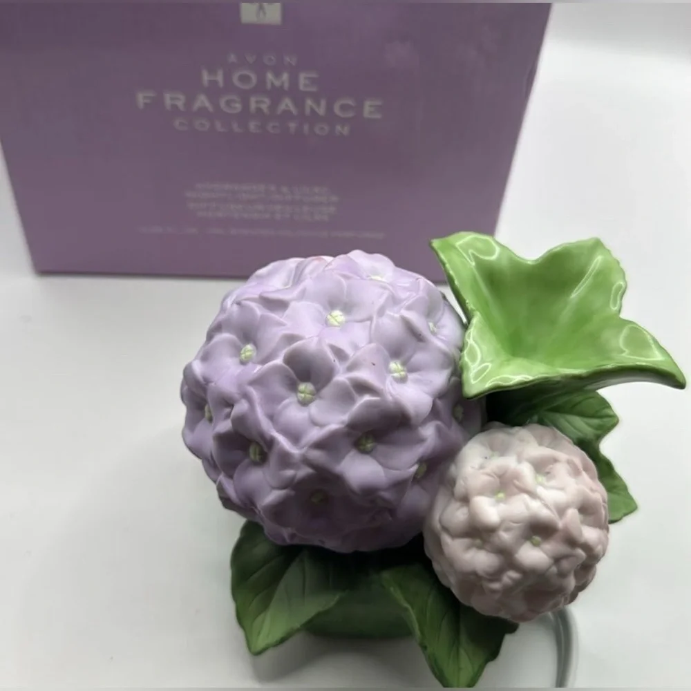 Vintage AVON Home, fragrance collection, hydrangea & lilac nightlight diffuser